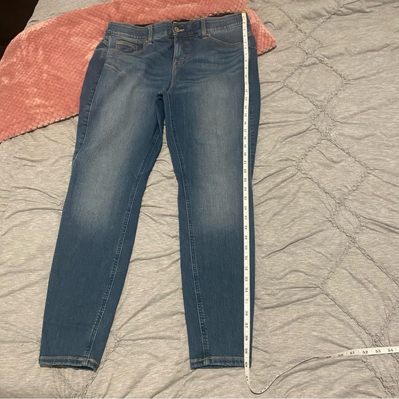 Torrid EUC Bombshell Skinny 16R Jeans - Picture 3 of 7